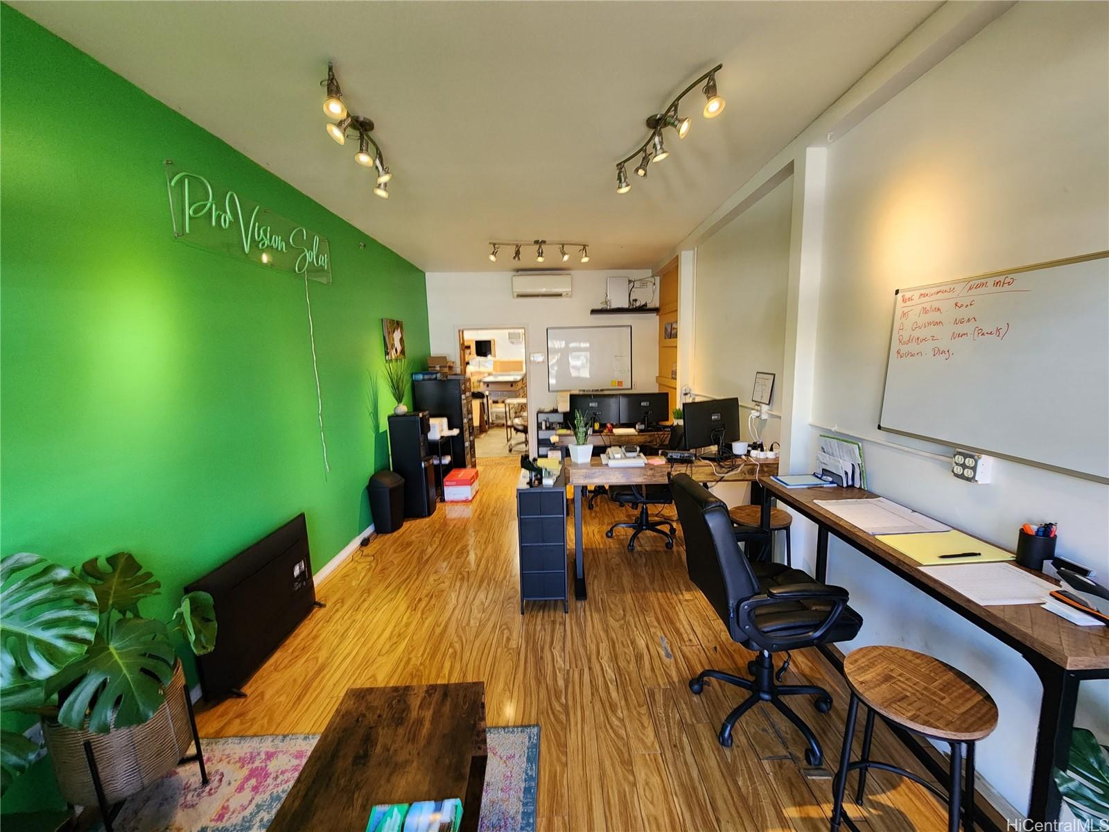 401 Hookahi Street Wailuku Maui commercial real estate photo3 of 15