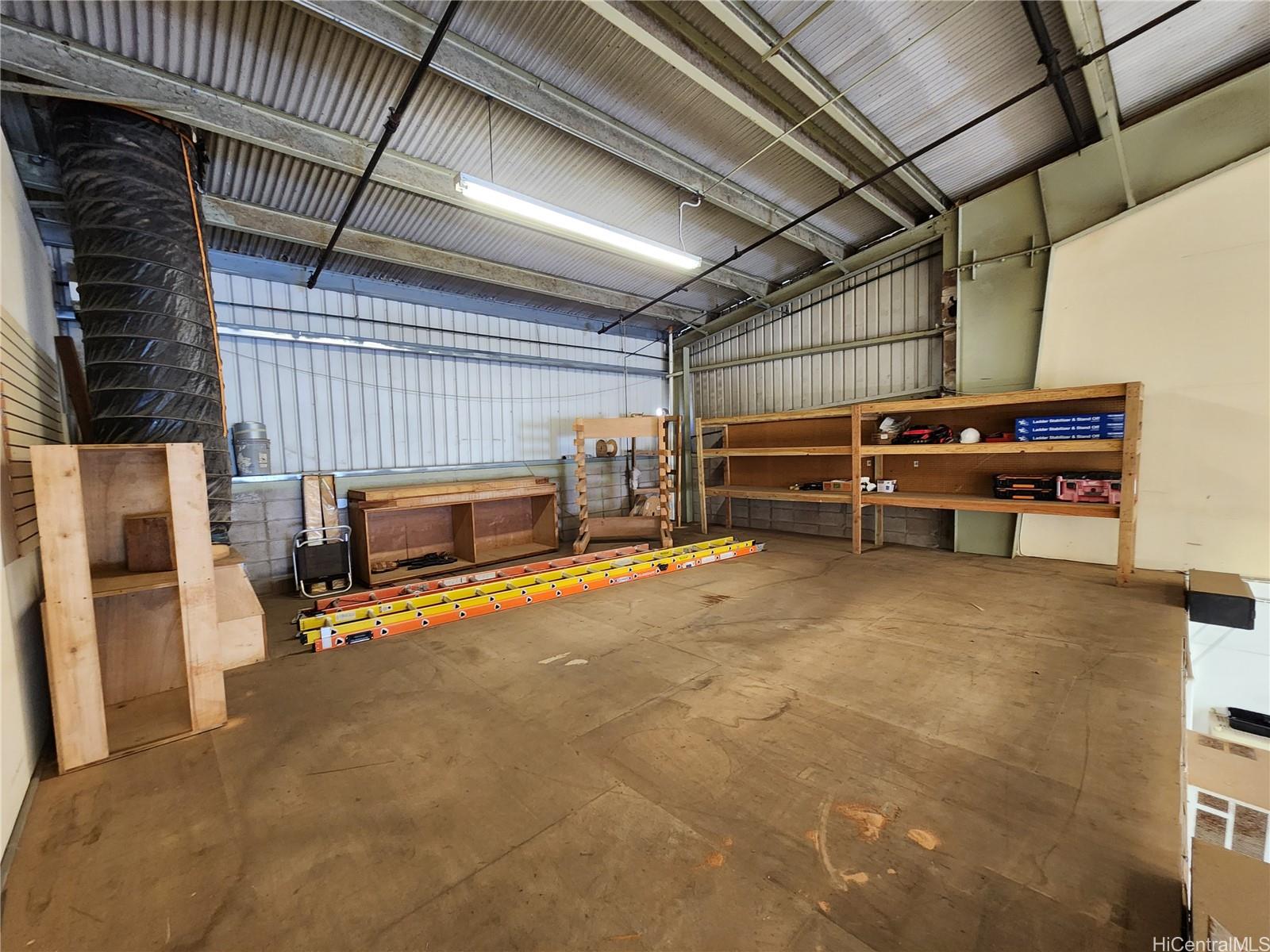 401 Hookahi Street Wailuku Maui commercial real estate photo8 of 15