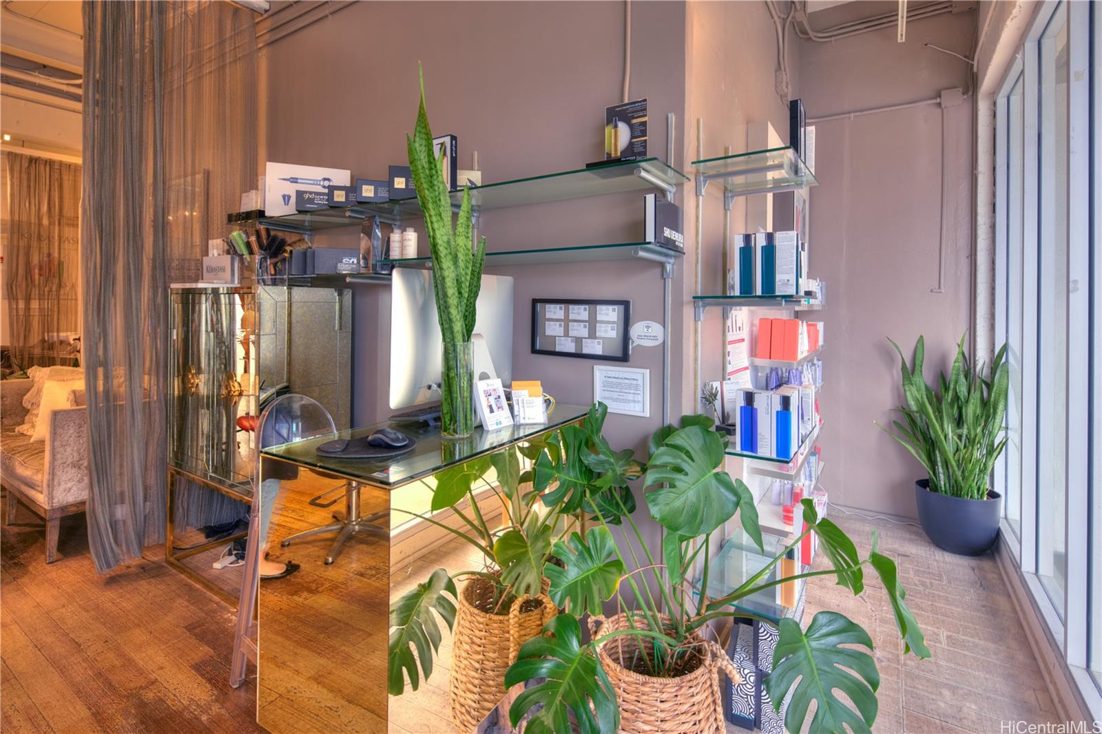 401 Kamakee Street Kakaako  - photo 3 of 15