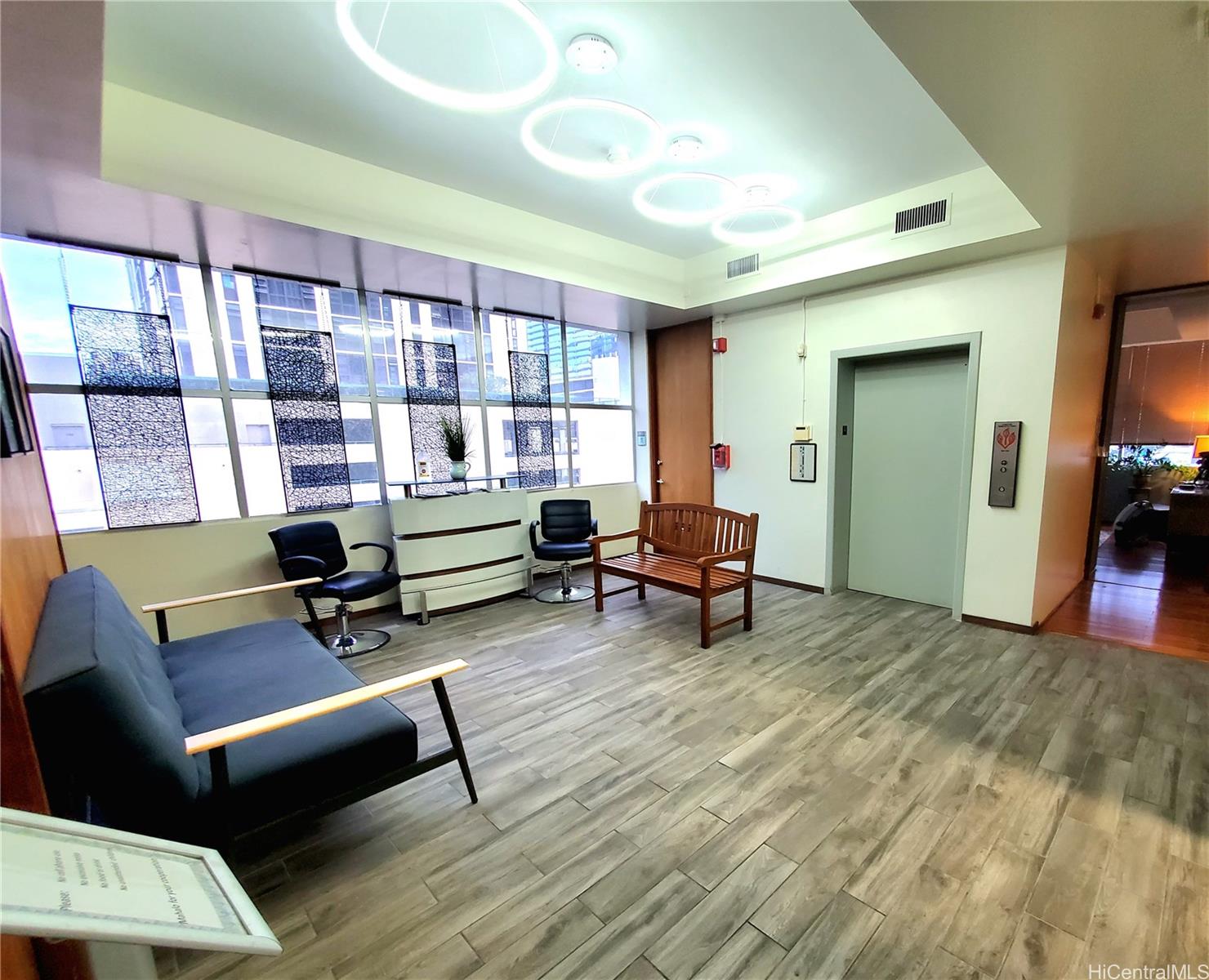 401 Kamakee St Honolulu Oahu commercial real estate photo18 of 25