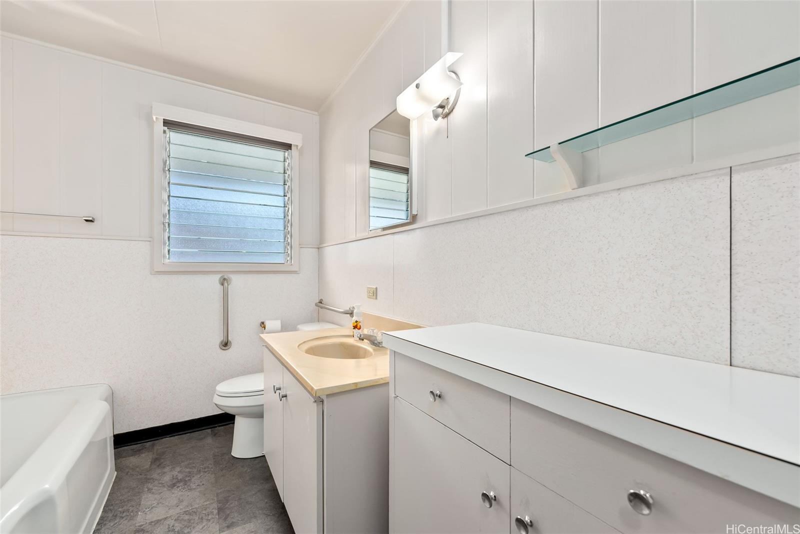 4022  Pakahi Place Maunalani Heights, Diamond Head home - photo 12 of 25