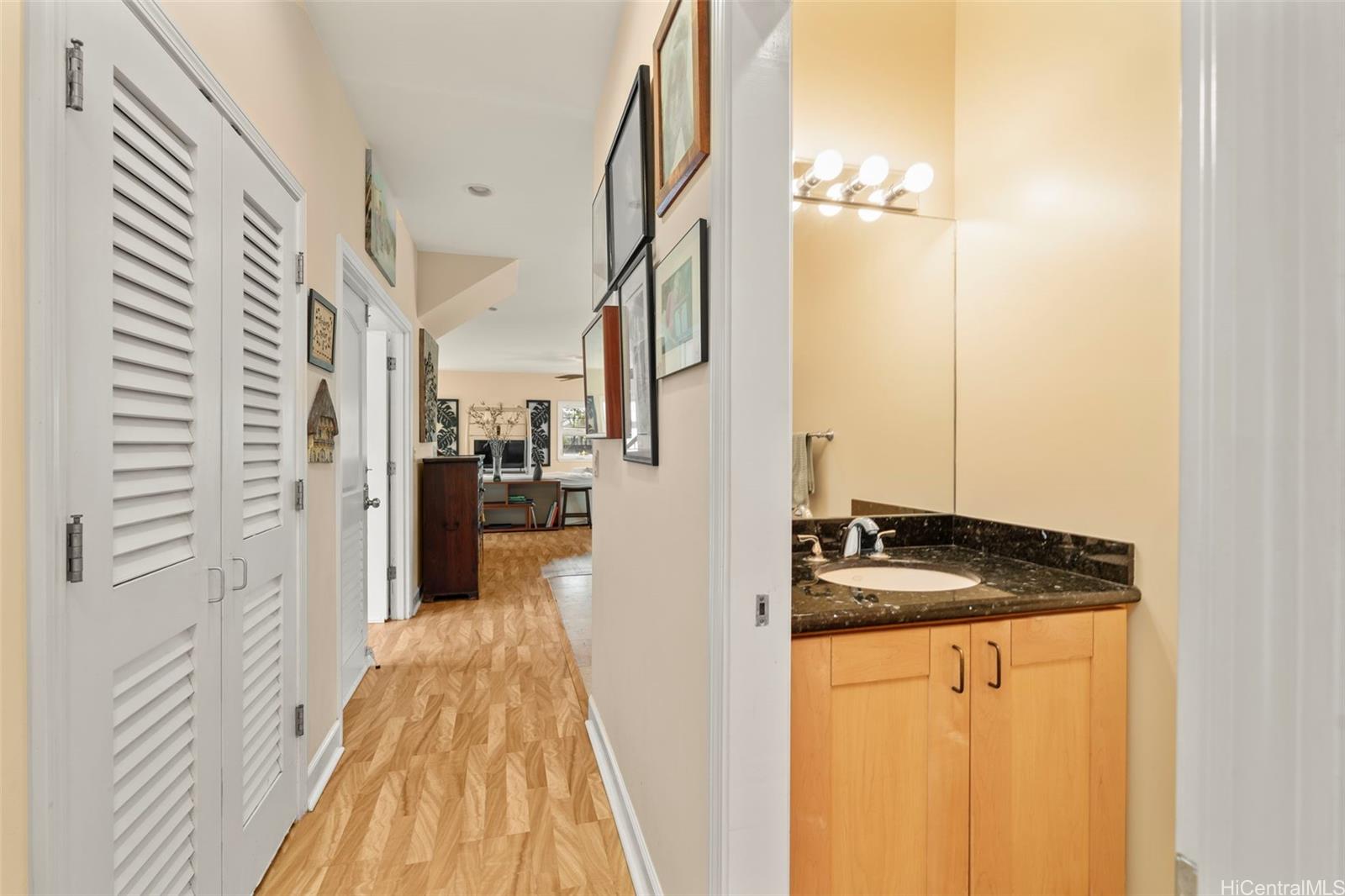 4026  Harding Ave Kaimuki, Diamond Head home - photo 11 of 25