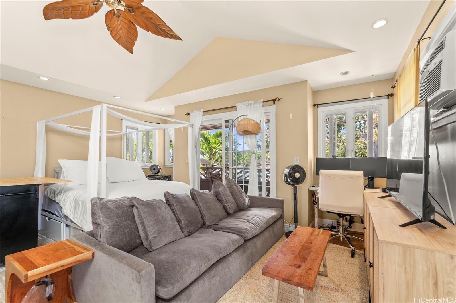 4026  Harding Ave Kaimuki, Diamond Head home - photo 24 of 25