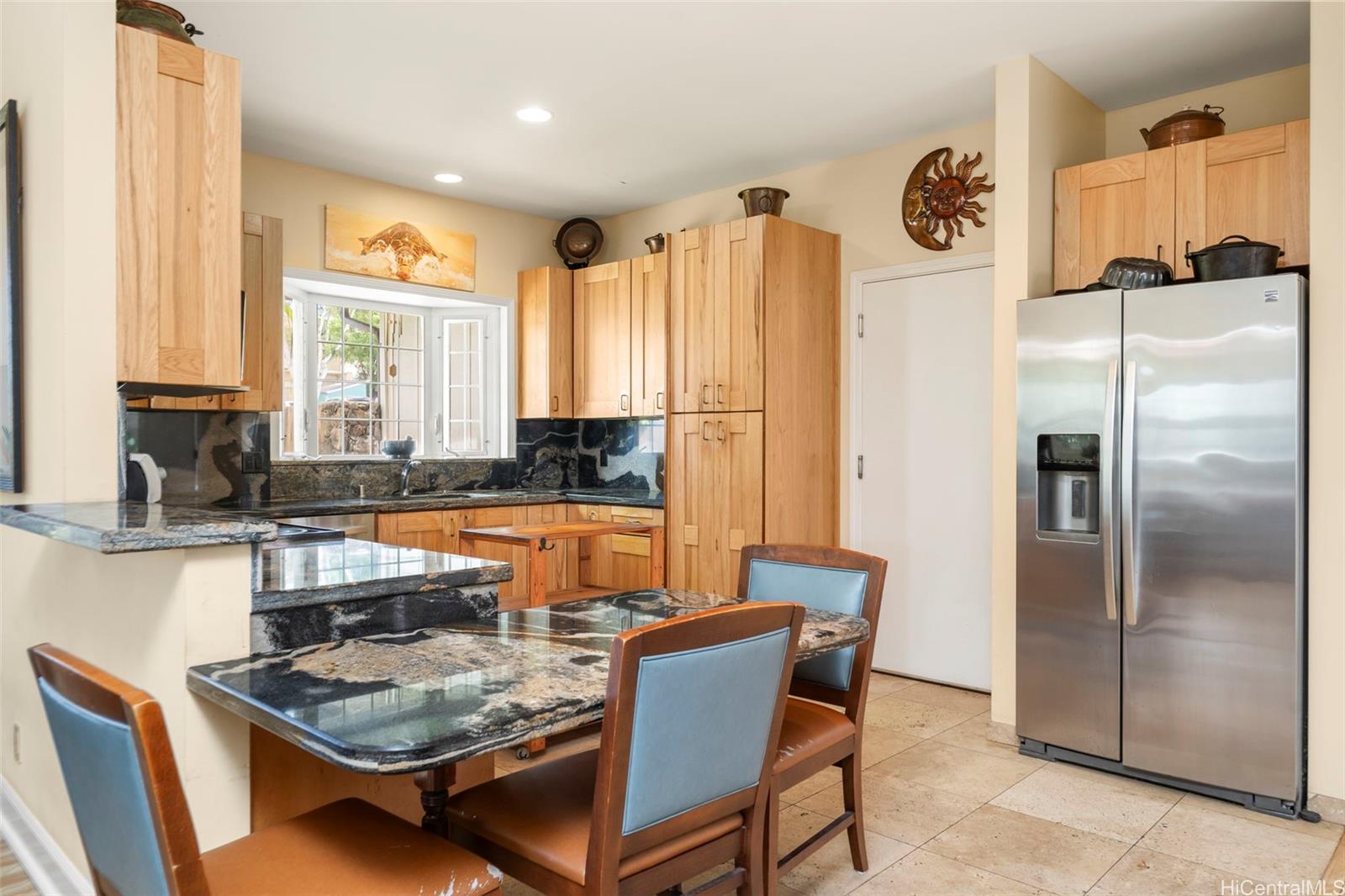 4026  Harding Ave Kaimuki, Diamond Head home - photo 7 of 25