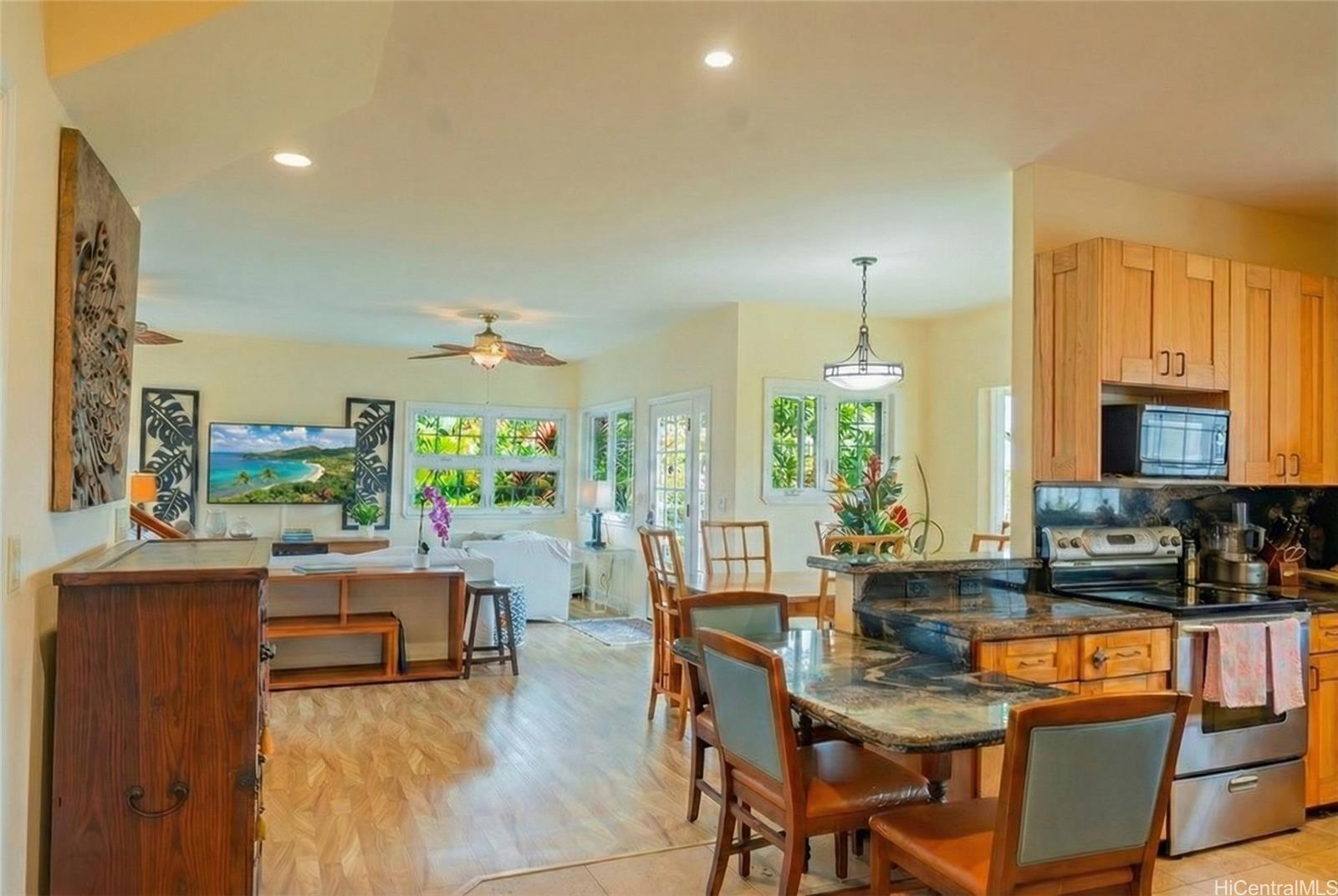 4026  Harding Ave Kaimuki, Diamond Head home - photo 16 of 18