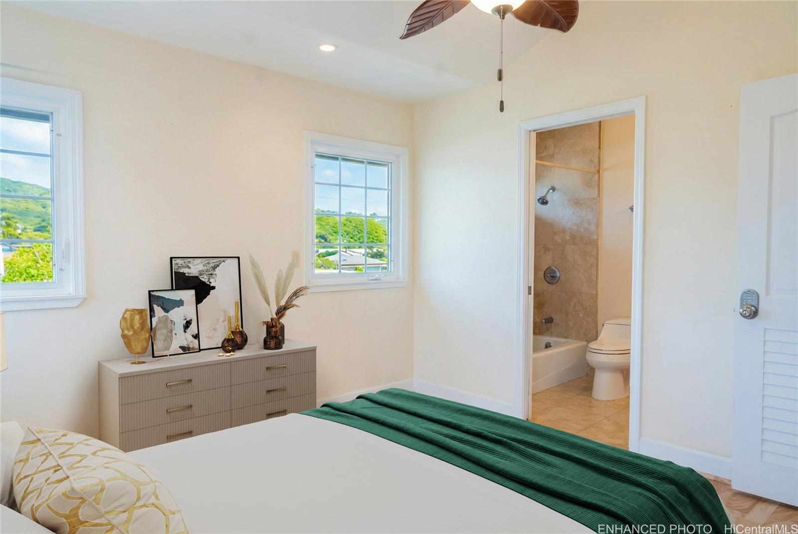 4026  Harding Ave Kaimuki, Diamond Head home - photo 8 of 18