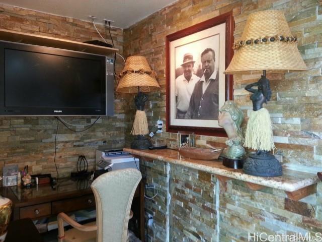 403 Koko Isle Cir Honolulu - Rental - photo 8 of 18