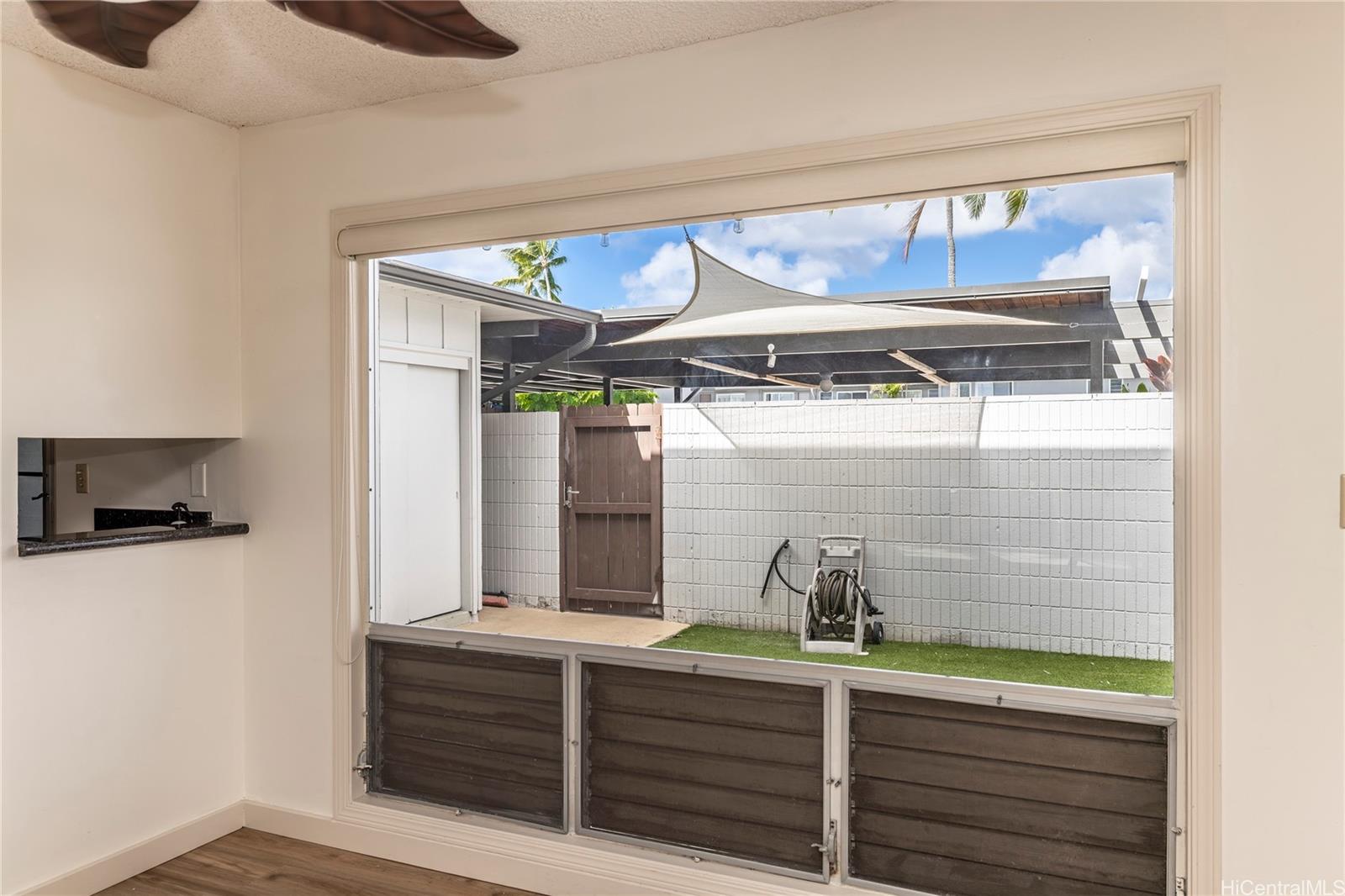 404 Koko Isle Circle Honolulu - Rental - photo 7 of 18