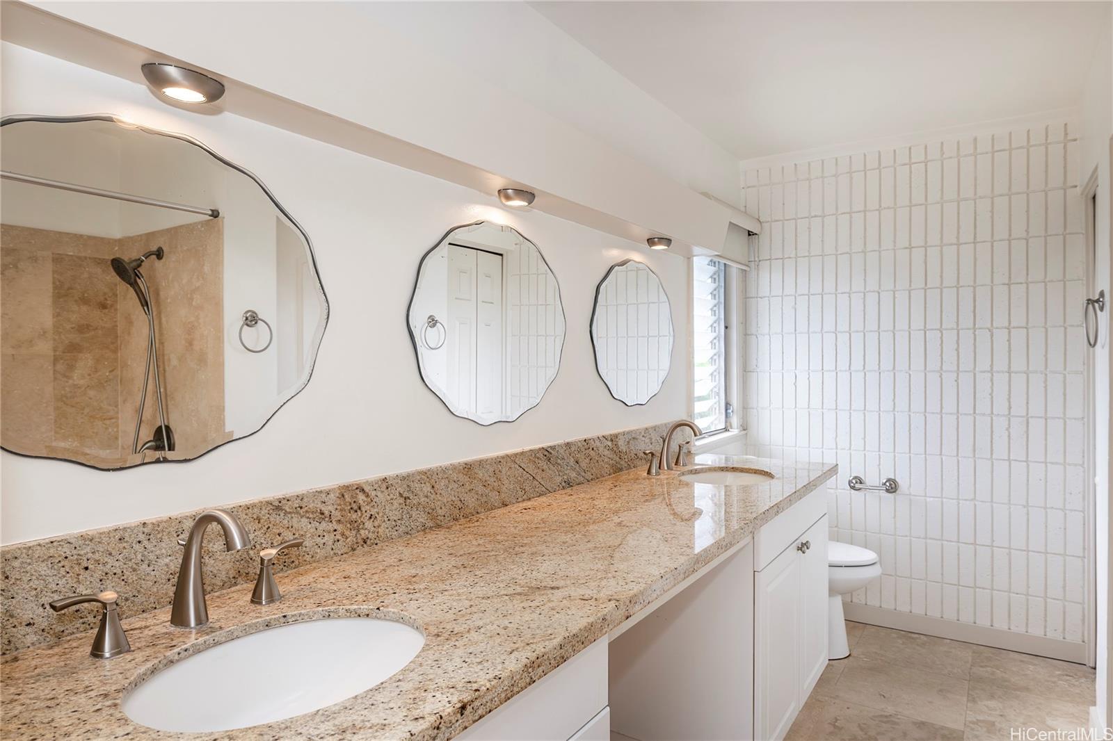 404 Koko Isle Circle Honolulu - Rental - photo 9 of 18