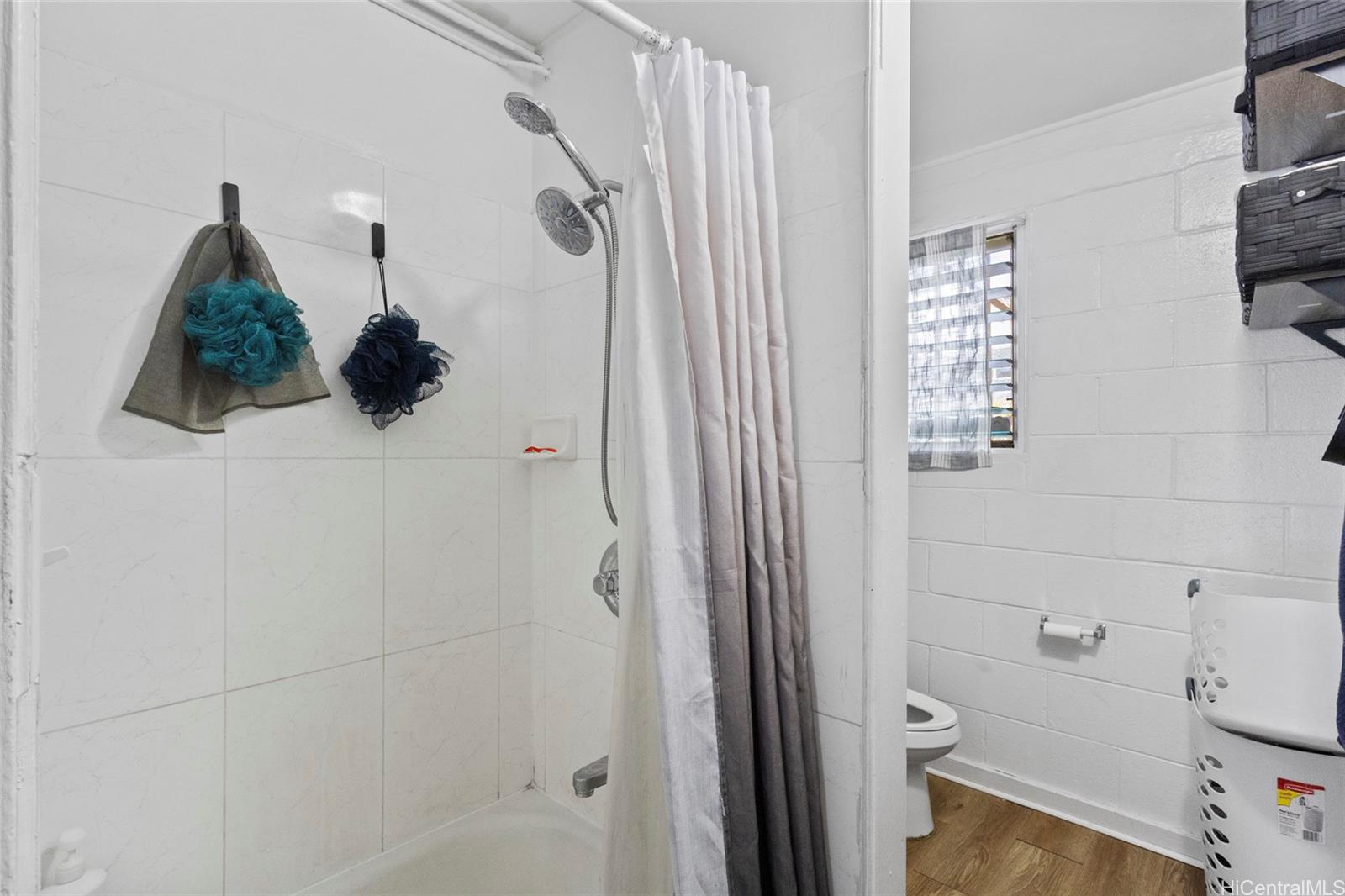 404 Magellan Ave Honolulu - Multi-family - photo 11 of 23