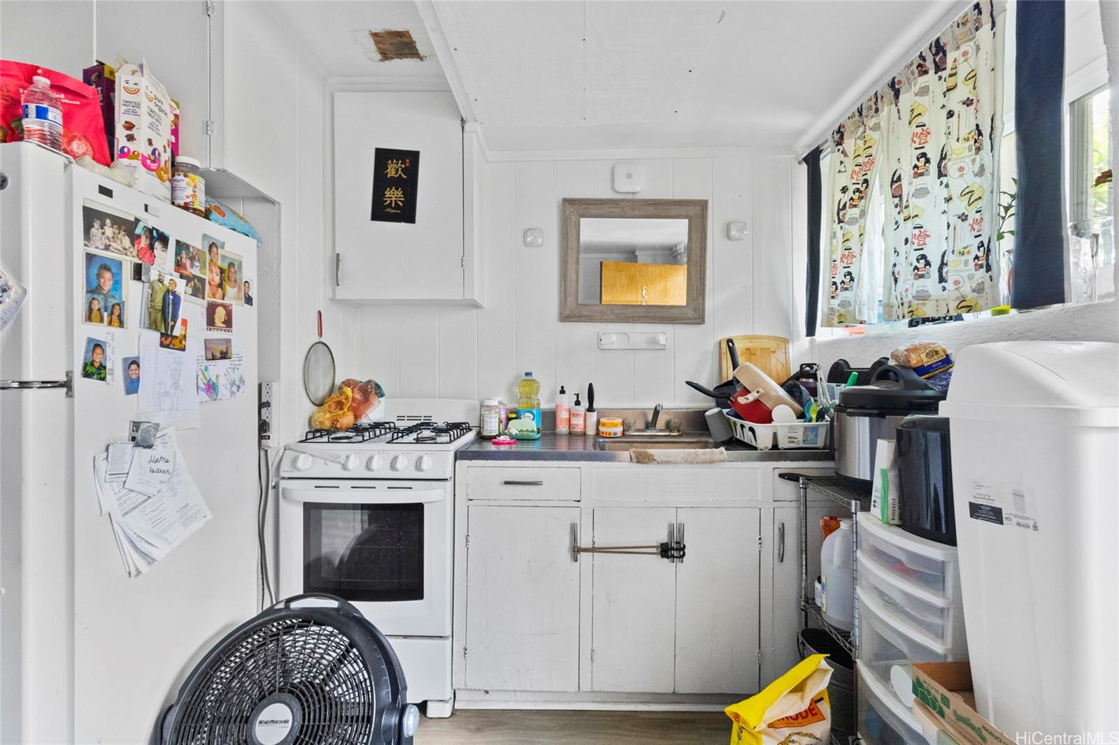 404 Magellan Ave Honolulu - Multi-family - photo 19 of 23