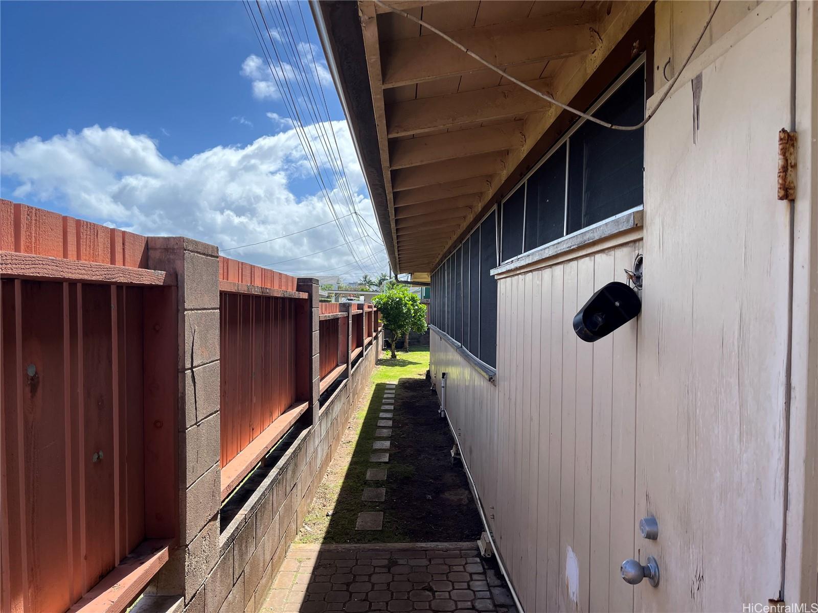 405  Manono Street Coconut Grove, Kailua home - photo 18 of 21
