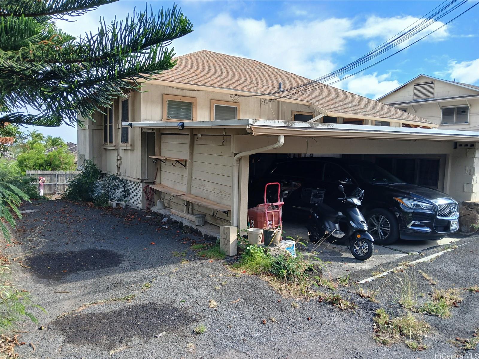 4052 A & B Keanu Street Honolulu - Multi-family - photo 5 of 8