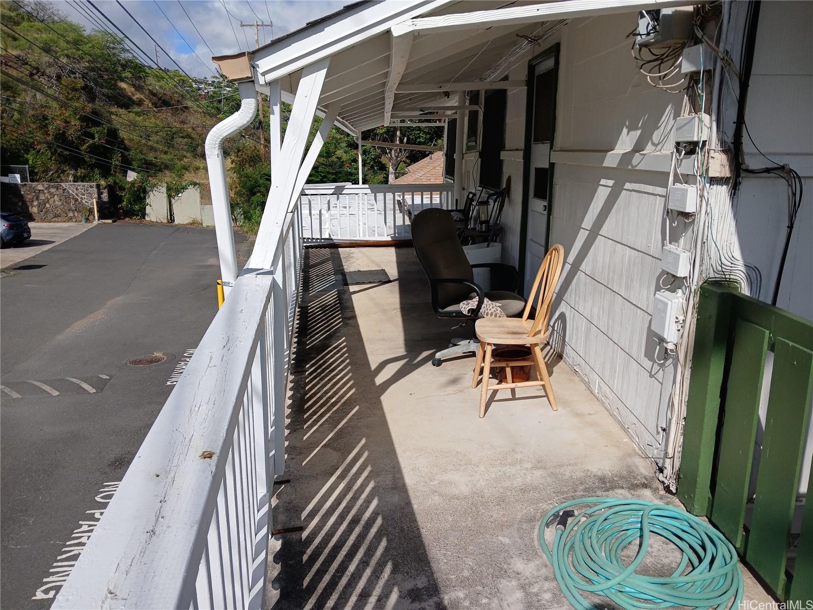 4052 A & B Keanu Street Honolulu - Multi-family - photo 8 of 8