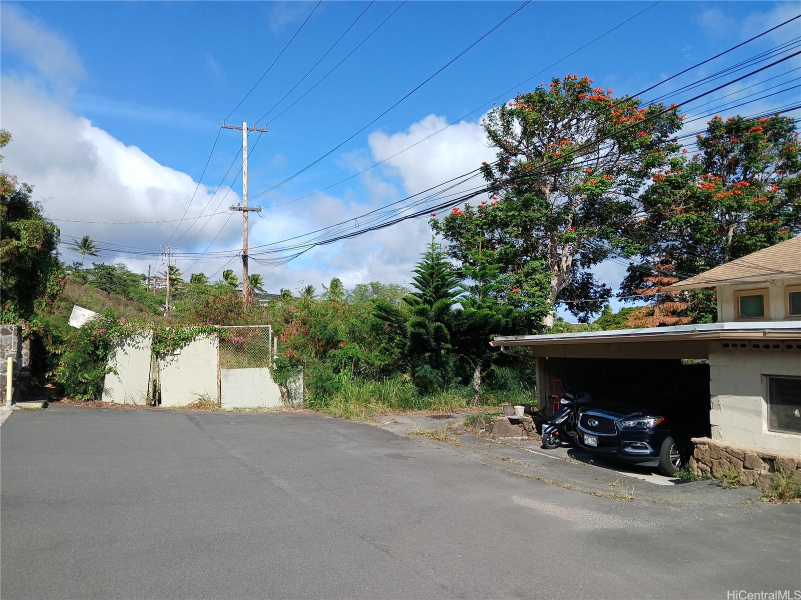4052 A & B Keanu St Honolulu - Multi-family - photo 2 of 8