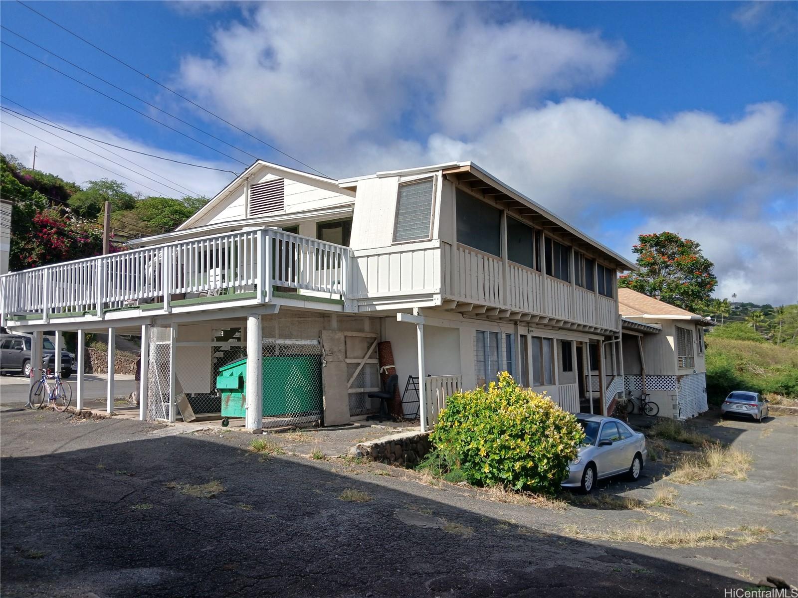 4052 A & B Keanu St Honolulu - Multi-family - photo 5 of 8