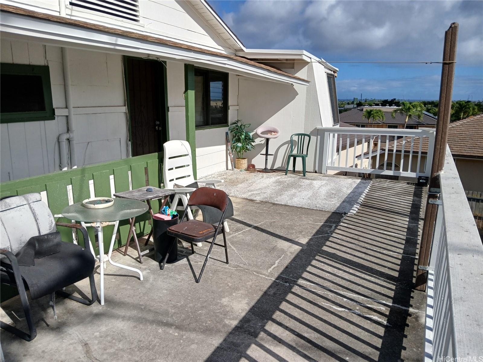 4052 A & B Keanu St Honolulu - Multi-family - photo 7 of 8