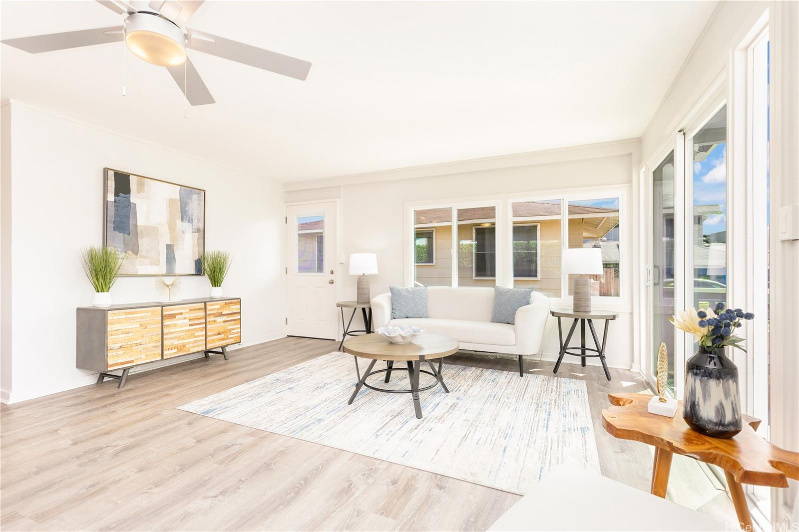 407  Keaniani Street Coconut Grove, Kailua home - photo 3 of 14