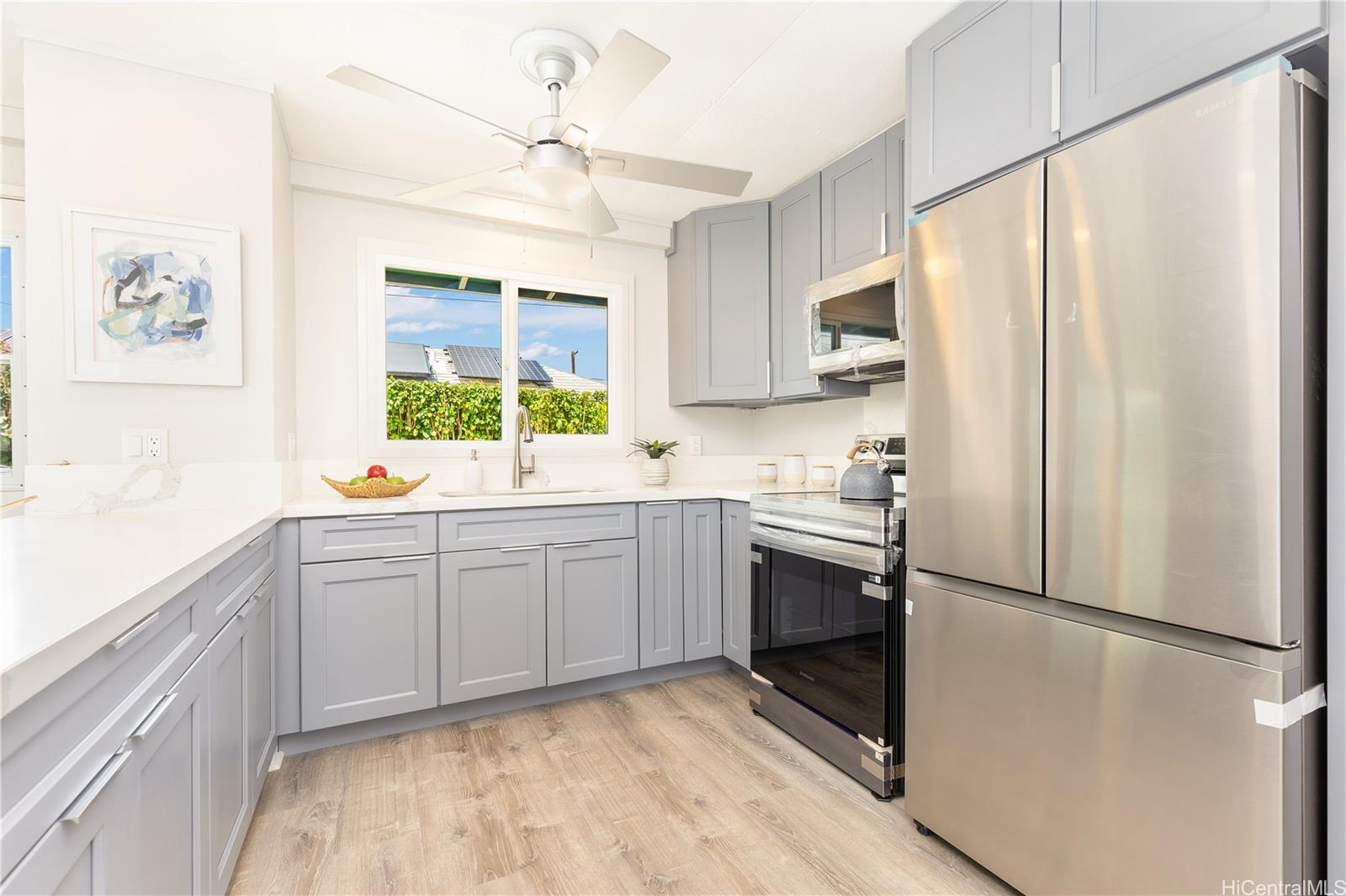 407  Keaniani Street Coconut Grove, Kailua home - photo 5 of 14