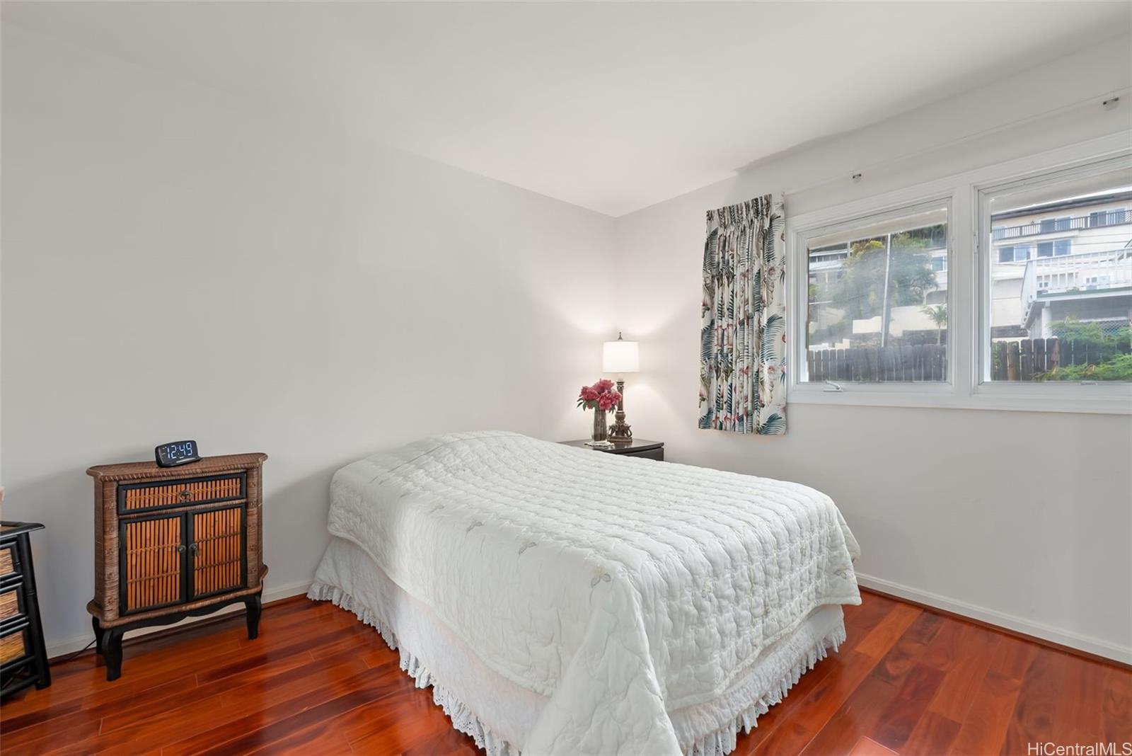 4084  Keanu Street Wilhelmina, Diamond Head home - photo 17 of 25