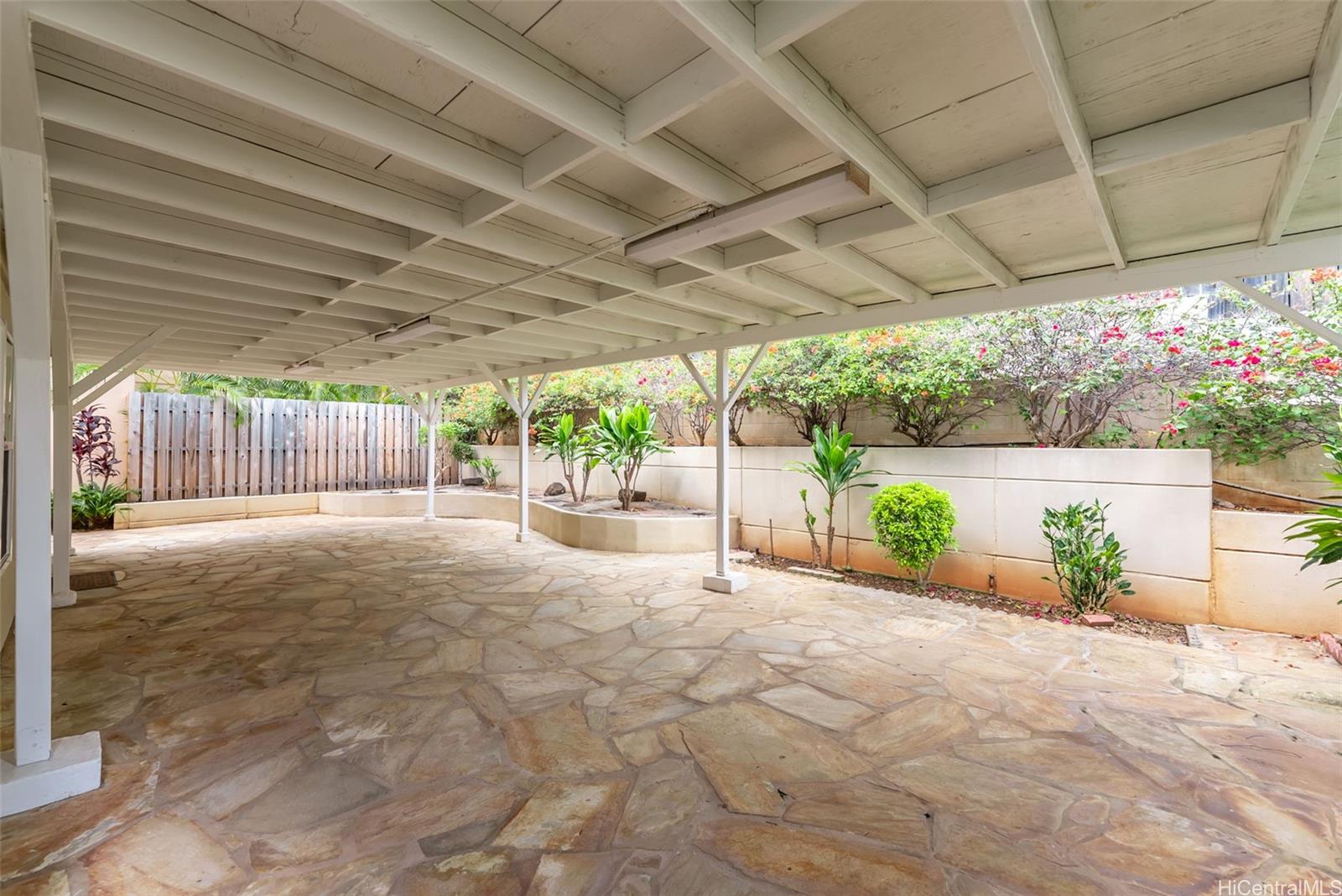 4084  Keanu Street Wilhelmina, Diamond Head home - photo 22 of 25