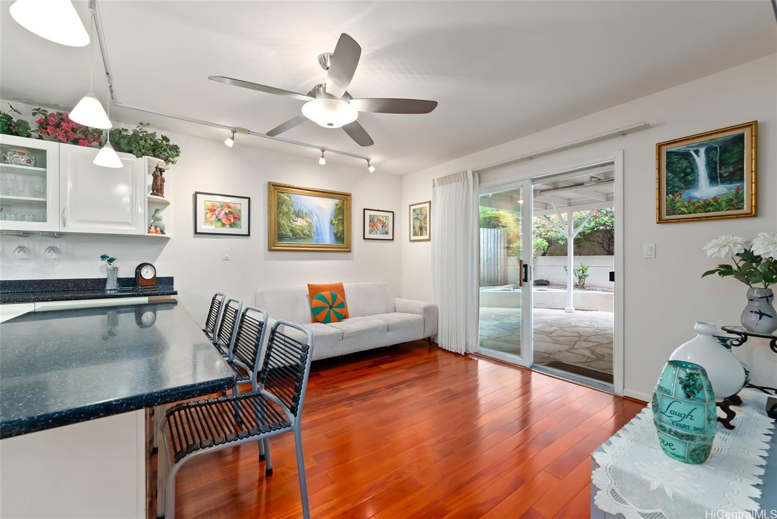 4084  Keanu Street Wilhelmina, Diamond Head home - photo 8 of 25