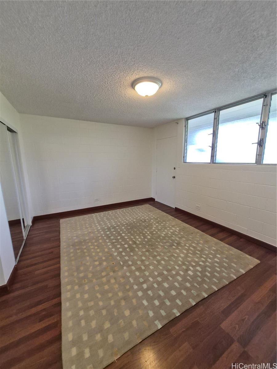 409 Iolani Ave Honolulu - Rental - photo 3 of 9