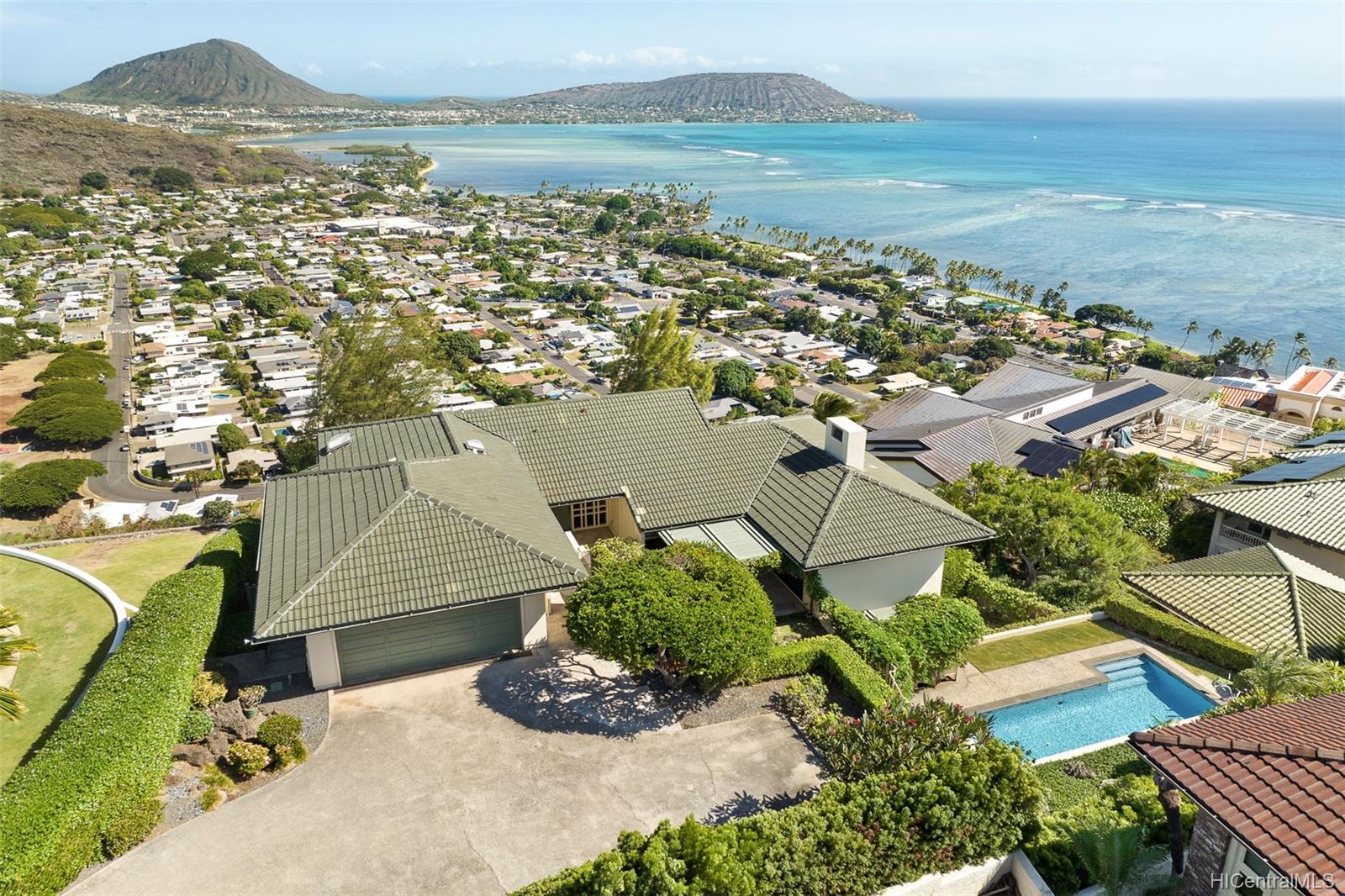 409 Lelekepue Place , Honolulu, Hi 96821 home Hawaii Loa Ridge