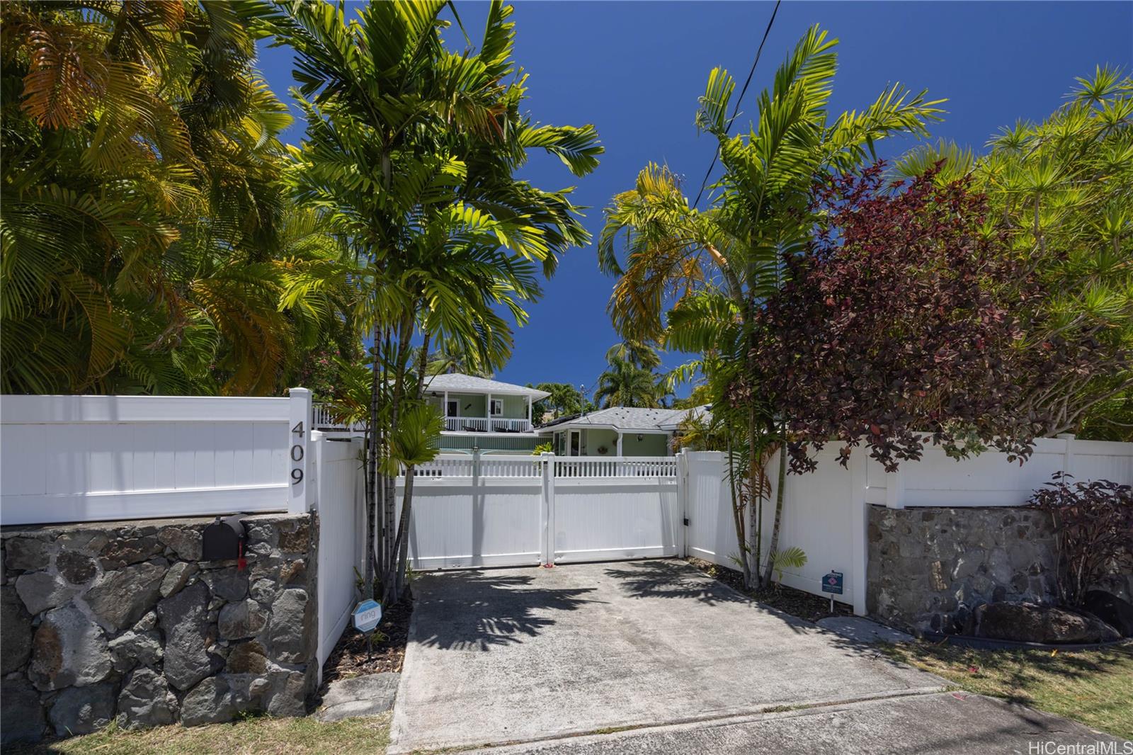 409  Wanaao Road Kailua Estates, Kailua home - photo 2 of 25