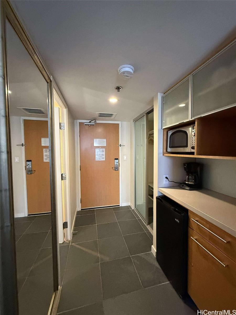 Ala Moana Hotel Condo condo # 1019, Honolulu, Hawaii - photo 3 of 11