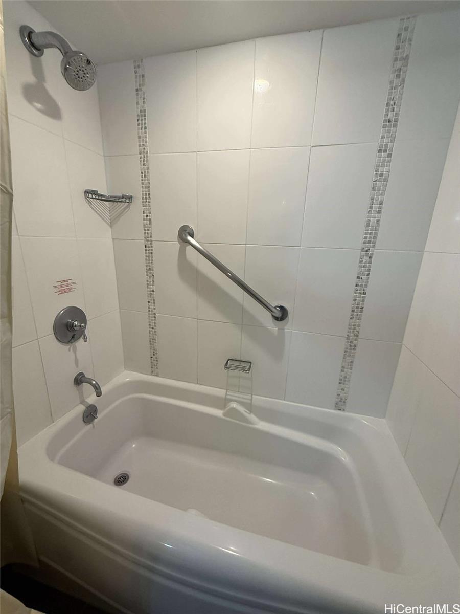 Ala Moana Hotel Condo condo # 1019, Honolulu, Hawaii - photo 4 of 11