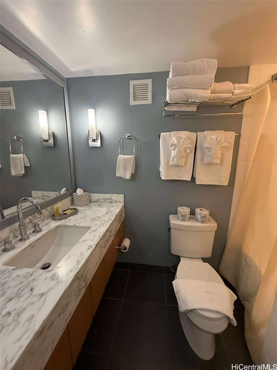 Ala Moana Hotel Condo condo # 1019, Honolulu, Hawaii - photo 5 of 11