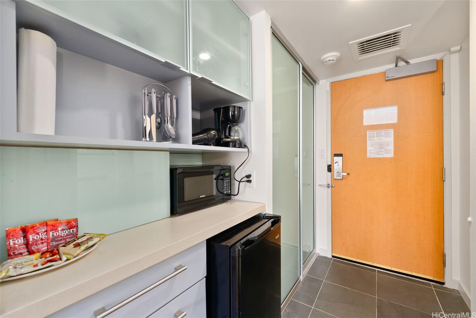 Ala Moana Hotel Condo condo # 1101, Honolulu, Hawaii - photo 5 of 24