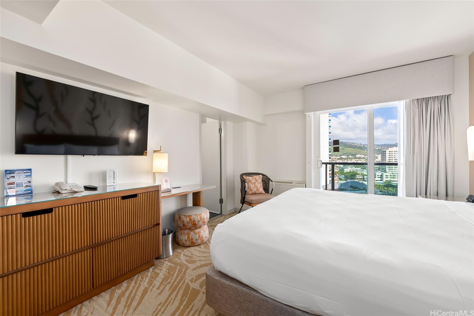 Ala Moana Hotel Condo condo # 1337, Honolulu, Hawaii - photo 5 of 25