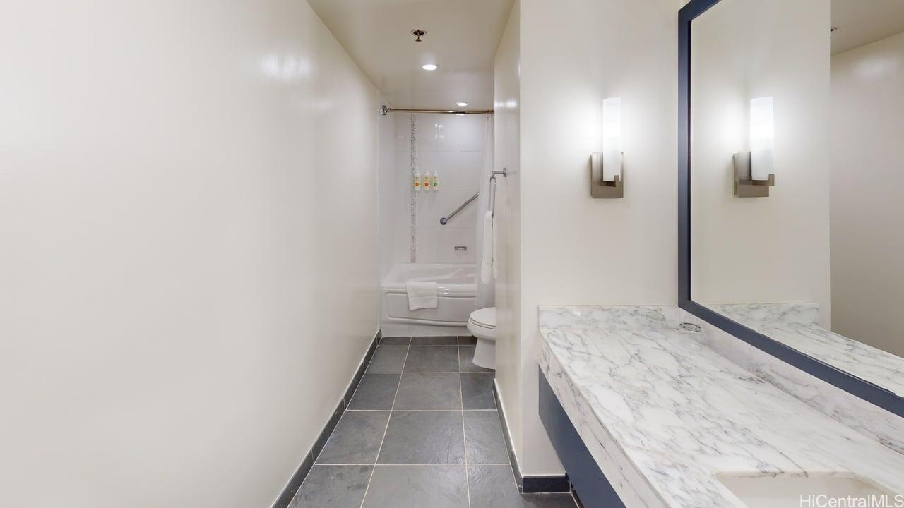 Ala Moana Hotel Condo condo # 1427, Honolulu, Hawaii - photo 4 of 4