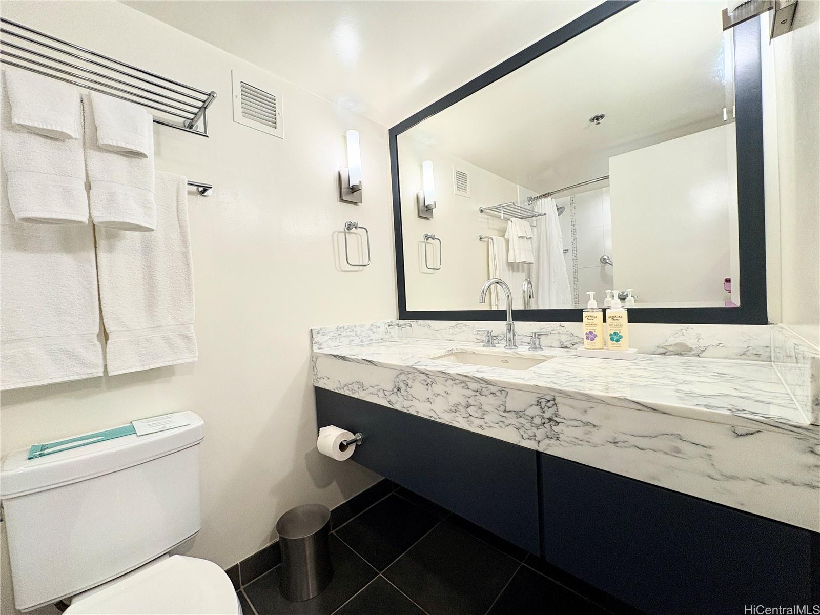 Ala Moana Hotel Condo condo # 1621, Honolulu, Hawaii - photo 6 of 11