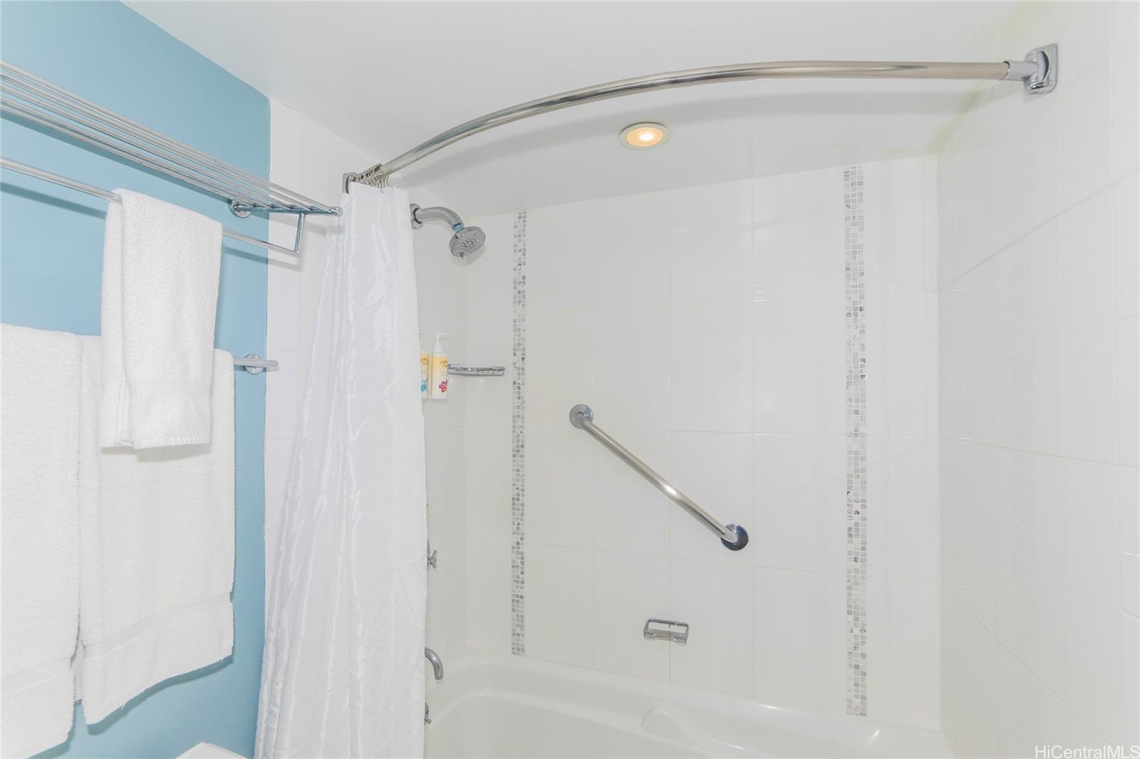 Ala Moana Hotel Condo condo # 1704, Honolulu, Hawaii - photo 10 of 17