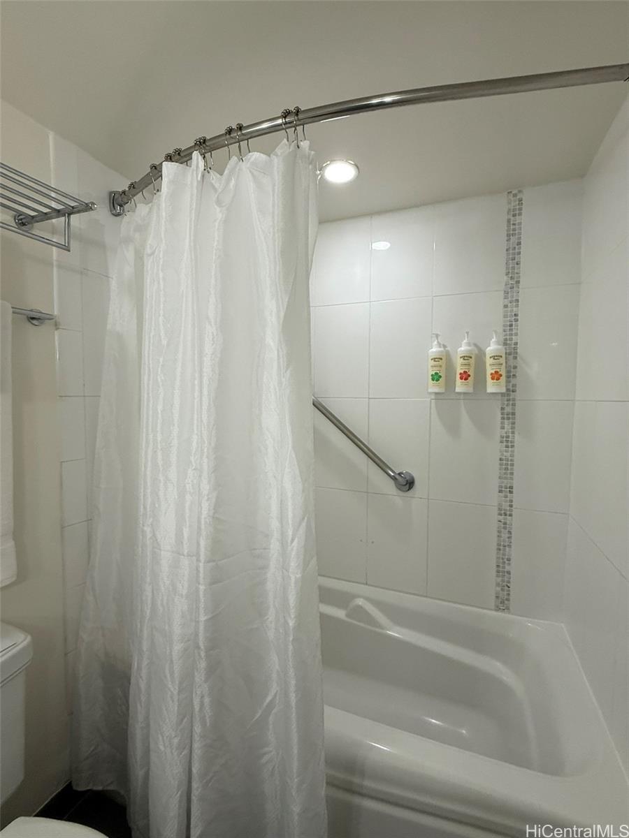 Ala Moana Hotel Condo condo # 2014, Honolulu, Hawaii - photo 7 of 16