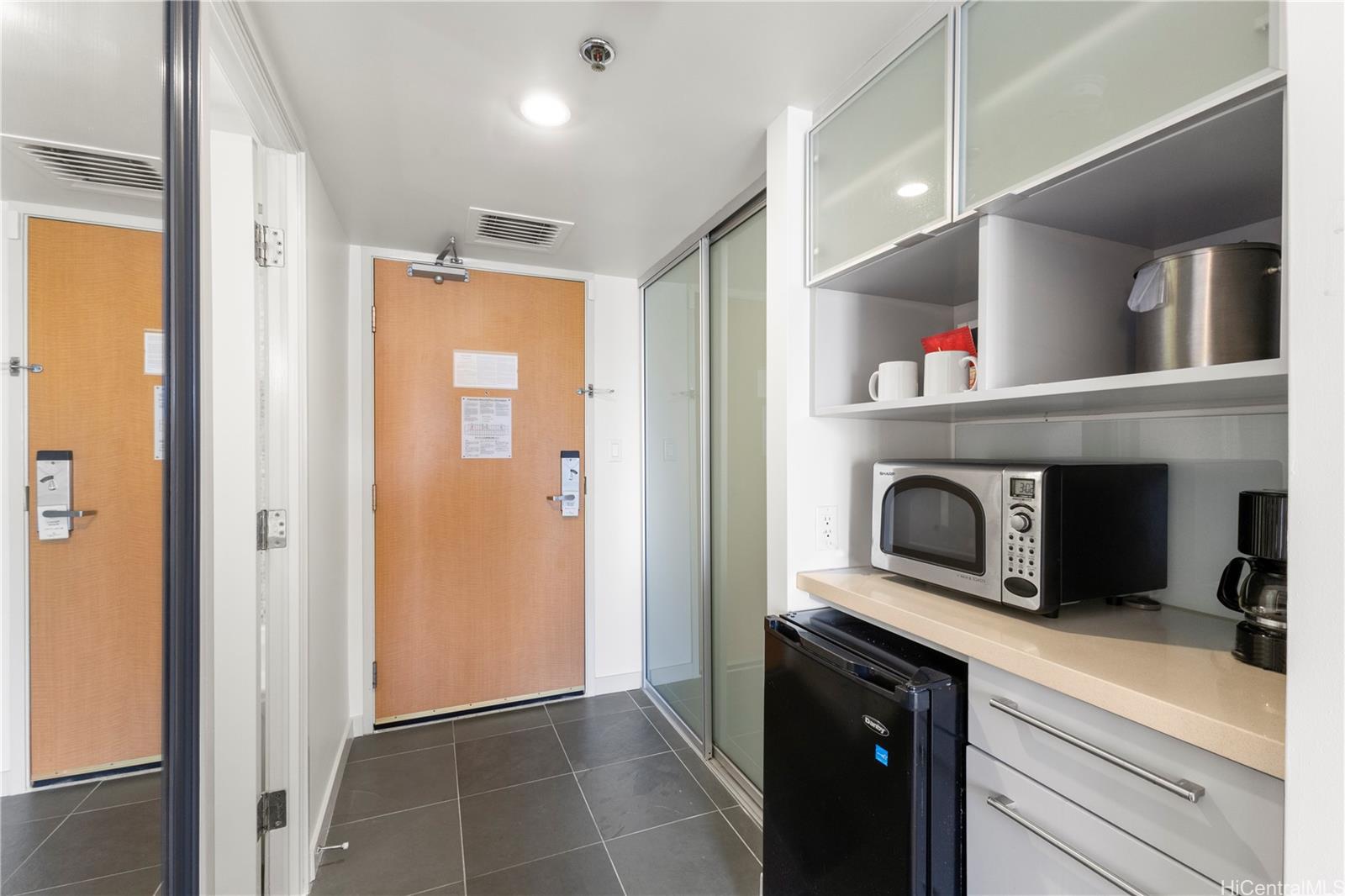 Ala Moana Hotel Condo condo # 2120, Honolulu, Hawaii - photo 8 of 19