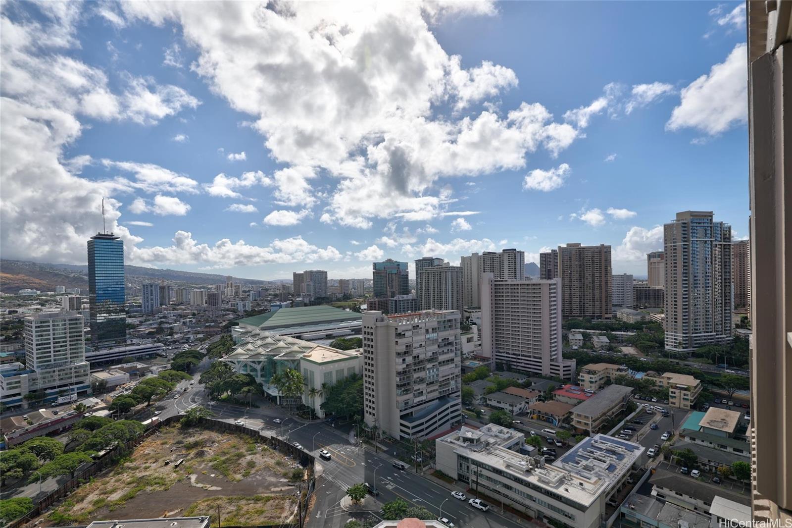 Ala Moana Hotel Condo condo # 2327, Honolulu, Hawaii - photo 6 of 17