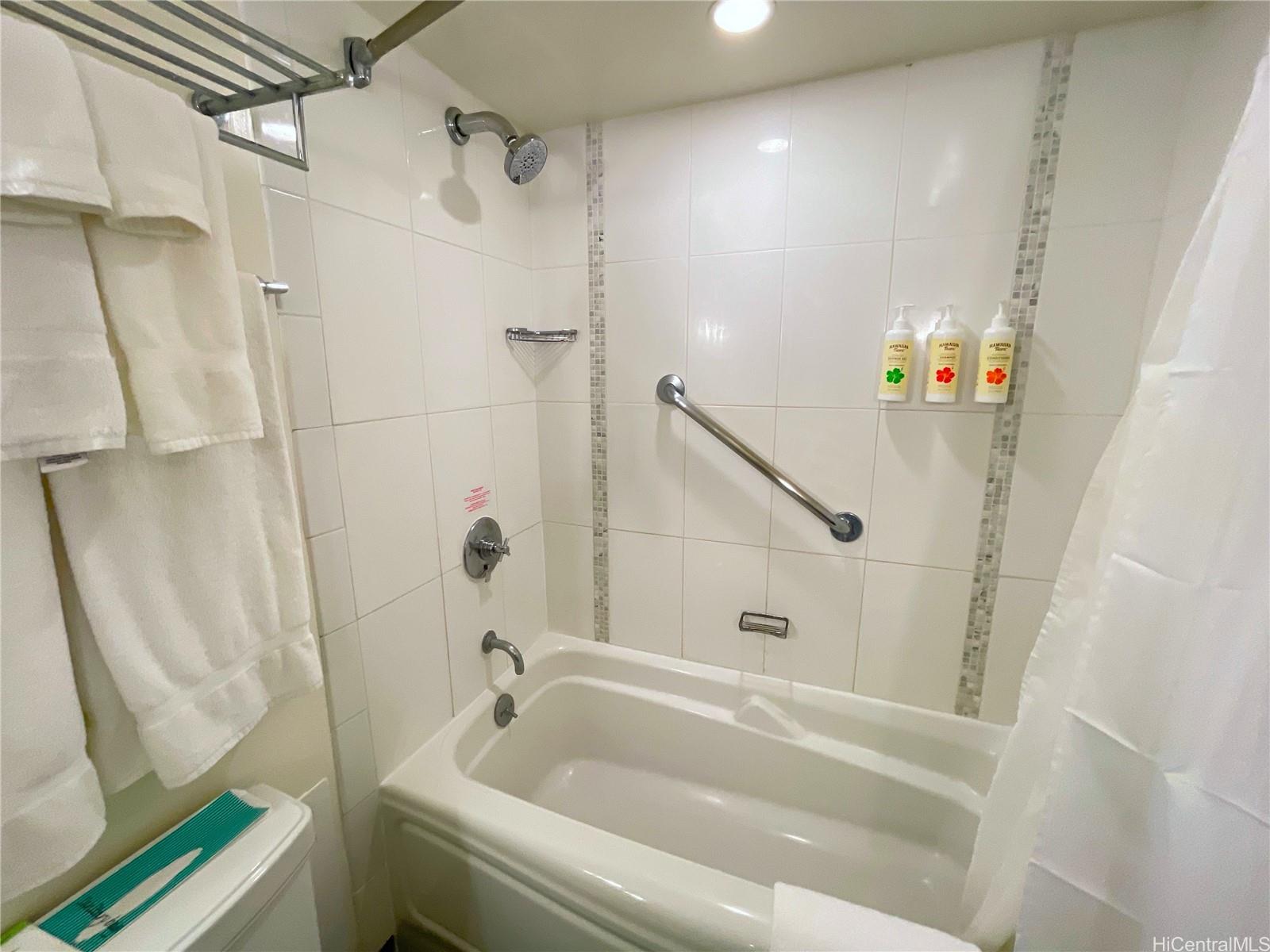 Ala Moana Hotel Condo condo # 2420, Honolulu, Hawaii - photo 9 of 23