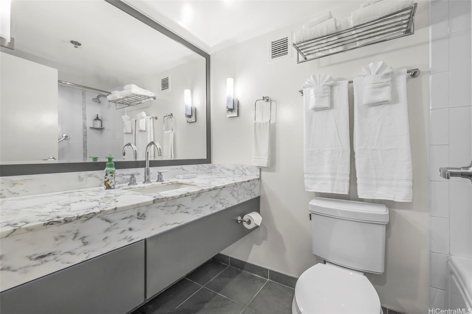 Ala Moana Hotel Condo condo # 2832, Honolulu, Hawaii - photo 5 of 14