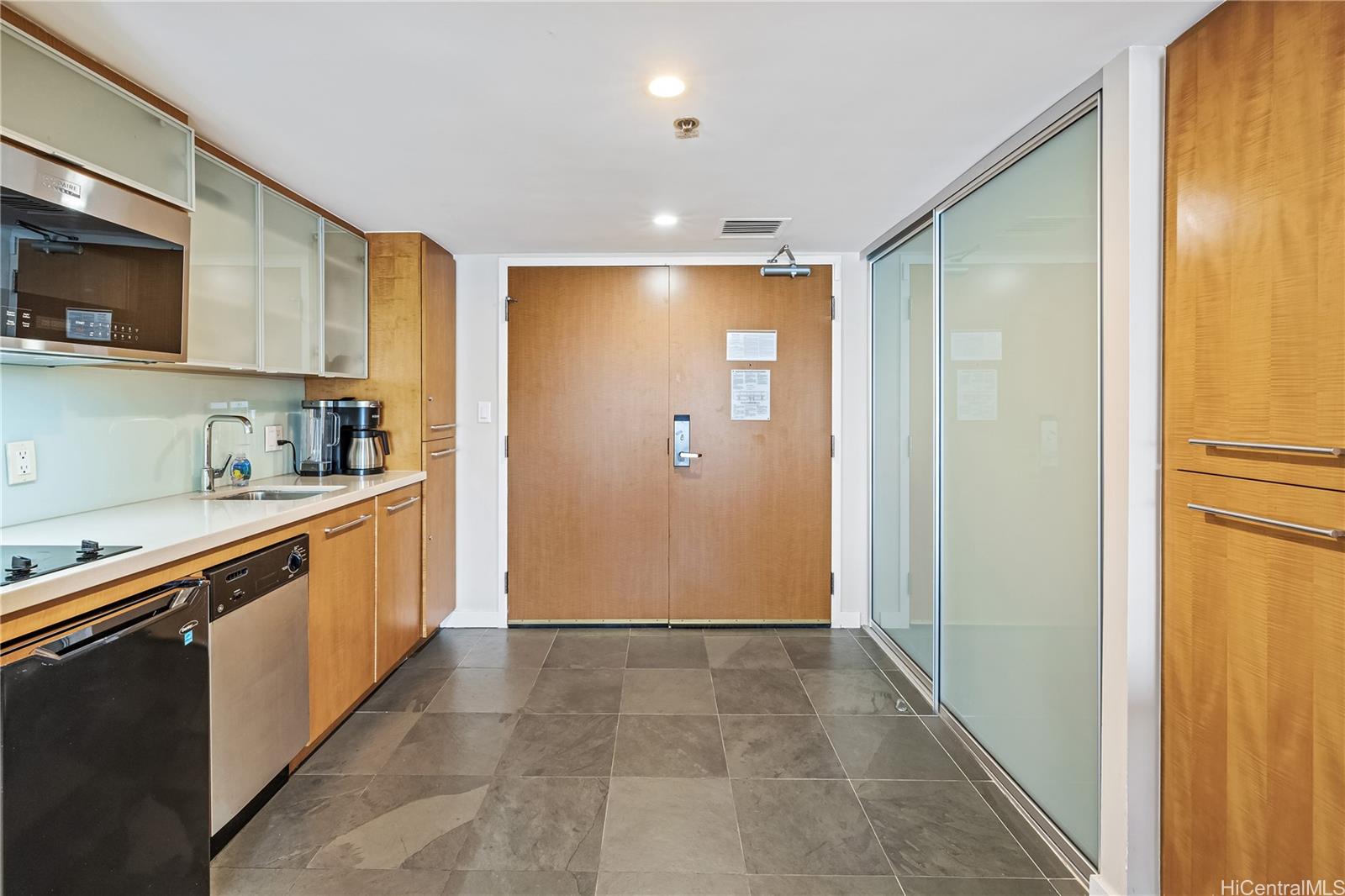 Ala Moana Hotel Condo condo # 3303, Honolulu, Hawaii - photo 9 of 25