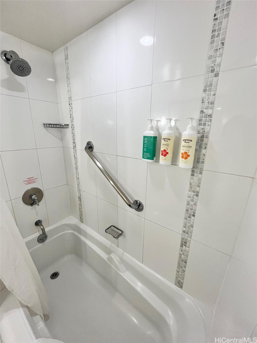 Ala Moana Hotel Condo condo # 3405, Honolulu, Hawaii - photo 6 of 10