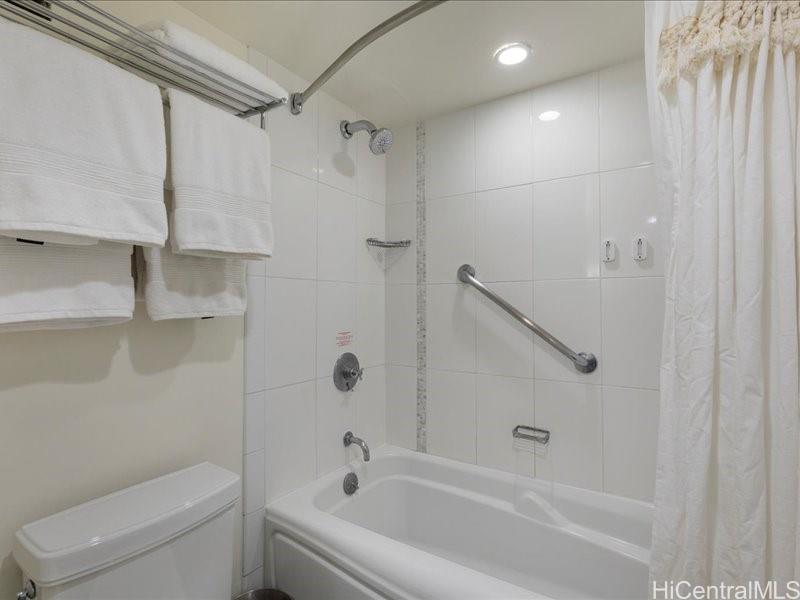 Ala Moana Hotel Condo condo # 3526, Honolulu, Hawaii - photo 12 of 17