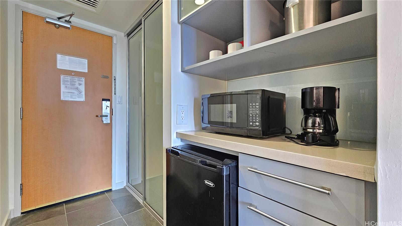 Ala Moana Hotel Condo condo # 657, Honolulu, Hawaii - photo 5 of 22