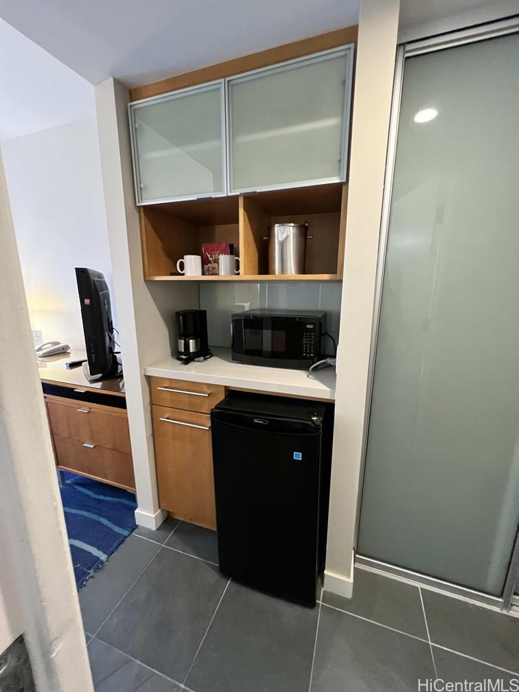 Ala Moana Hotel Condo condo # 852, Honolulu, Hawaii - photo 5 of 7