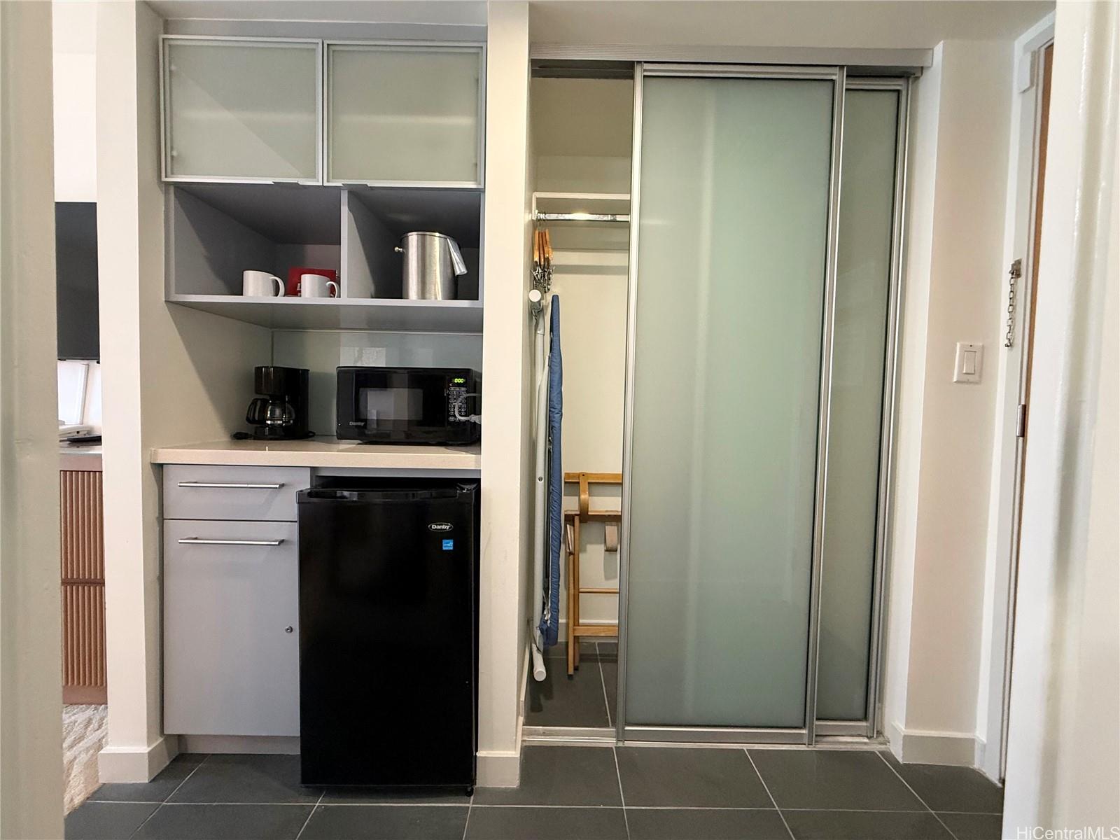 Ala Moana Hotel Condo condo # 852, Honolulu, Hawaii - photo 8 of 10