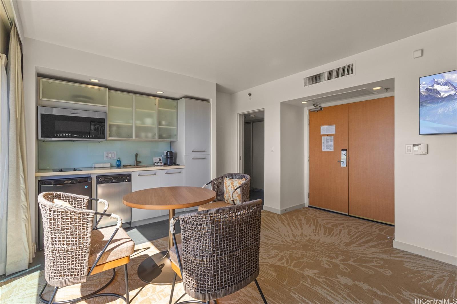 Ala Moana Hotel Condo condo # 907, Honolulu, Hawaii - photo 4 of 16