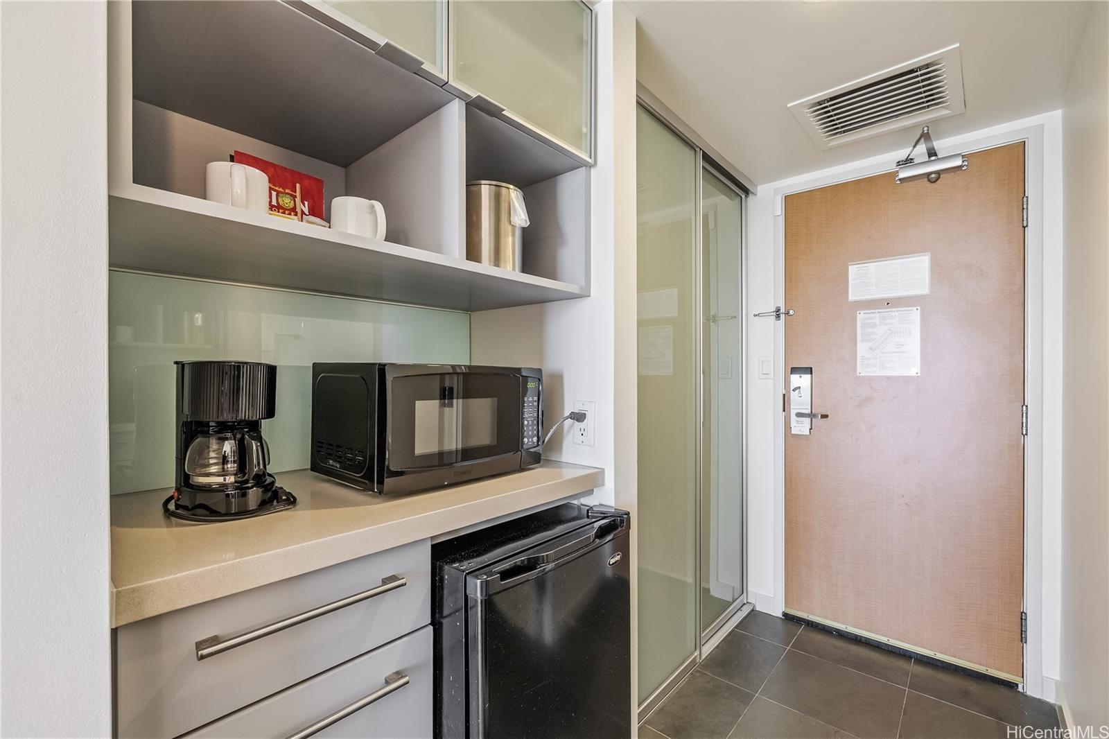 Ala Moana Hotel Condo condo # 933, Honolulu, Hawaii - photo 6 of 22